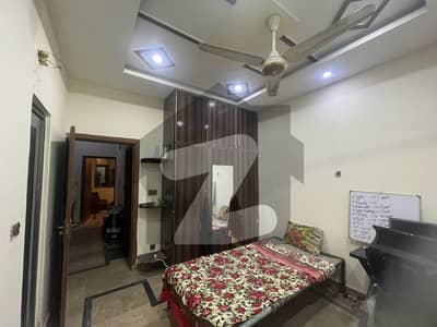 4 Marla Flat For Rent Near To Emporium And McDonald 4 Marla Flat For Rent Near To Emporium And McDonald