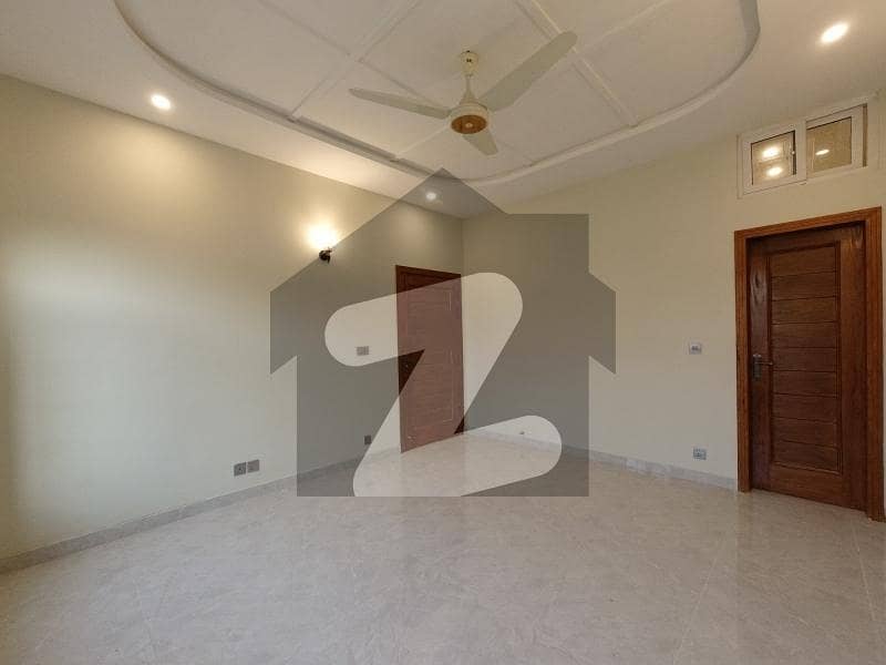 BEAUTIFUL LOCATION HOUSE FOR RENT BEAUTIFUL LOCATION HOUSE FOR RENT