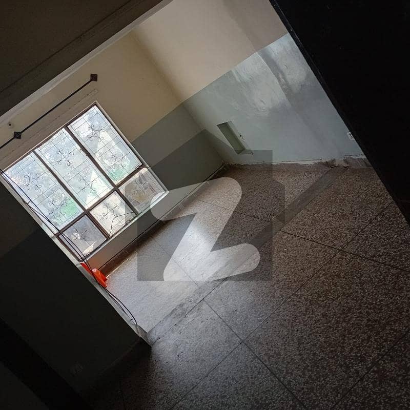 جی ۔ 9/1 جی ۔ 9,اسلام آباد میں 3 کمروں کا 12 مرلہ بالائی پورشن 1.2 لاکھ میں کرایہ پر دستیاب ہے۔ جی ۔ 9/1 جی ۔ 9,اسلام آباد میں 3 کمروں کا 12 مرلہ بالائی پورشن 1.2 لاکھ میں کرایہ پر دستیاب ہے۔