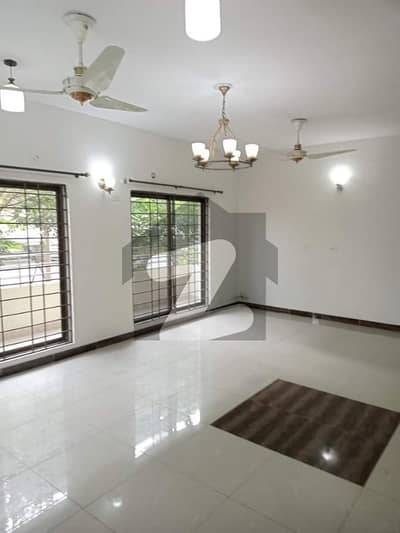 12 Marla Luxurious Apartment For Sale In Askari 11 Sector B Near DHA Lahore 12 Marla Luxurious Apartment For Sale In Askari 11 Sector B Near DHA Lahore