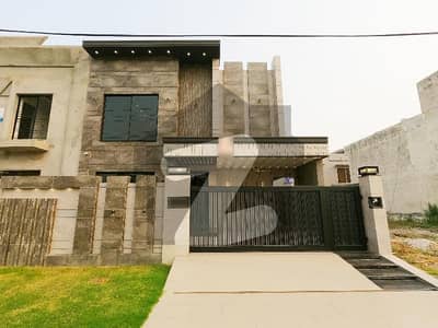 سینٹرل پارک ہاؤسنگ سکیم لاہور میں 5 کمروں کا 10 مرلہ مکان 4.25 کروڑ میں برائے فروخت۔ سینٹرل پارک ہاؤسنگ سکیم لاہور میں 5 کمروں کا 10 مرلہ مکان 4.25 کروڑ میں برائے فروخت۔