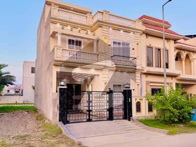 5 MARLA NEW BRAND DOUBLE STOREY HOUSE AVAILABLE FOR SALE, IN CANAL VIEW HOUSING GUJRANWALA 5 MARLA NEW BRAND DOUBLE STOREY HOUSE AVAILABLE FOR SALE, IN CANAL VIEW HOUSING GUJRANWALA