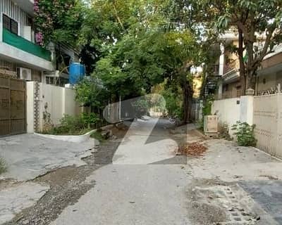Centrally Located House Available In G-10/1 For sale Centrally Located House Available In G-10/1 For sale