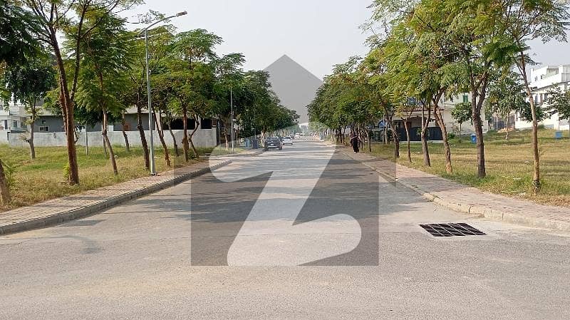 1 Kanal Prime Location 1 Kanal Prime Location