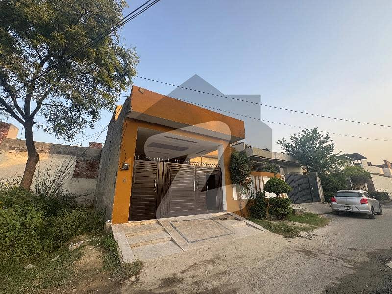 ایلیٹ ٹاؤن لاہور میں 3 کمروں کا 10 مرلہ مکان 1.5 کروڑ میں برائے فروخت۔ ایلیٹ ٹاؤن لاہور میں 3 کمروں کا 10 مرلہ مکان 1.5 کروڑ میں برائے فروخت۔