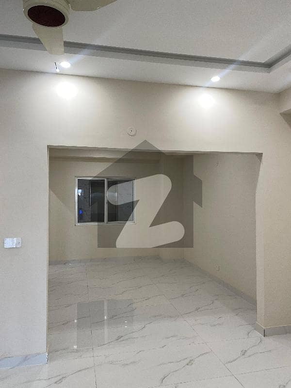 جی ۔ 11 اسلام آباد میں 2 کمروں کا 6 مرلہ فلیٹ 1.25 لاکھ میں کرایہ پر دستیاب ہے۔