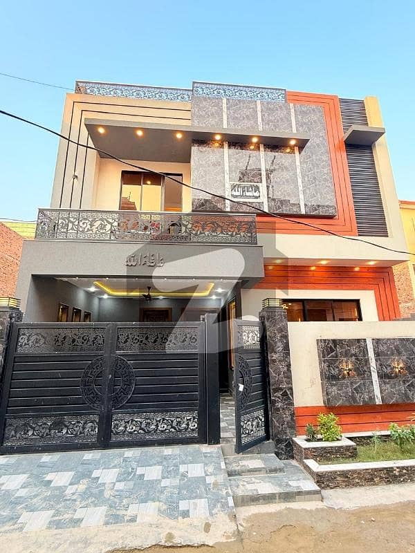 درمنگی ورسک روڈ,پشاور میں 7 کمروں کا 7 مرلہ مکان 3.4 کروڑ میں برائے فروخت۔ درمنگی ورسک روڈ,پشاور میں 7 کمروں کا 7 مرلہ مکان 3.4 کروڑ میں برائے فروخت۔