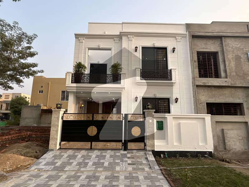 بحریہ نشیمن ۔ آئرس بحریہ نشیمن,لاہور میں 3 کمروں کا 5 مرلہ مکان 1.6 کروڑ میں برائے فروخت۔ بحریہ نشیمن ۔ آئرس بحریہ نشیمن,لاہور میں 3 کمروں کا 5 مرلہ مکان 1.6 کروڑ میں برائے فروخت۔