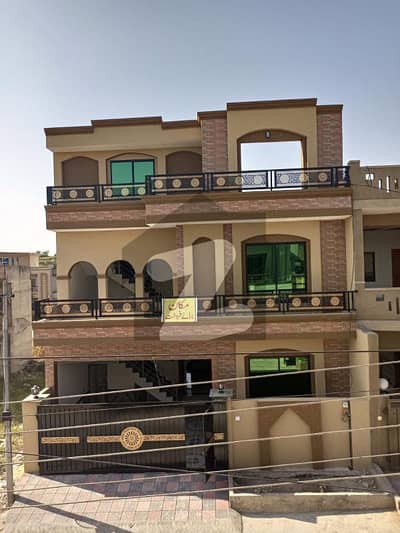 ائیرپورٹ ہاؤسنگ سوسائٹی راولپنڈی میں 4 کمروں کا 6 مرلہ مکان 2.25 کروڑ میں برائے فروخت۔ ائیرپورٹ ہاؤسنگ سوسائٹی راولپنڈی میں 4 کمروں کا 6 مرلہ مکان 2.25 کروڑ میں برائے فروخت۔