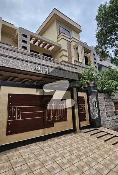 بحریہ ٹاؤن جینیپر بلاک بحریہ ٹاؤن سیکٹر سی,بحریہ ٹاؤن,لاہور میں 5 کمروں کا 10 مرلہ مکان 3.9 کروڑ میں برائے فروخت۔ بحریہ ٹاؤن جینیپر بلاک بحریہ ٹاؤن سیکٹر سی,بحریہ ٹاؤن,لاہور میں 5 کمروں کا 10 مرلہ مکان 3.9 کروڑ میں برائے فروخت۔