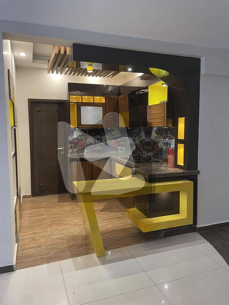 شہید ملت روڈ کراچی میں 3 کمروں کا 8 مرلہ فلیٹ 5.5 کروڑ میں برائے فروخت۔ شہید ملت روڈ کراچی میں 3 کمروں کا 8 مرلہ فلیٹ 5.5 کروڑ میں برائے فروخت۔