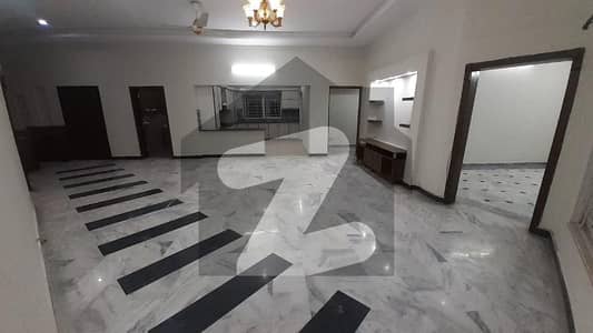 Luxurious 1 Kanal Upper Portion in Bahria Town Phase 8, Rawalpindi