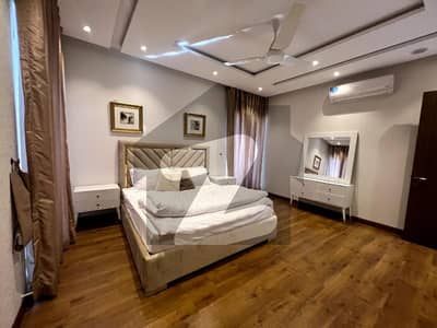 ڈی ایچ اے فیز 5 ڈیفنس (ڈی ایچ اے),لاہور میں 5 کمروں کا 1 کنال مکان 15.75 کروڑ میں برائے فروخت۔