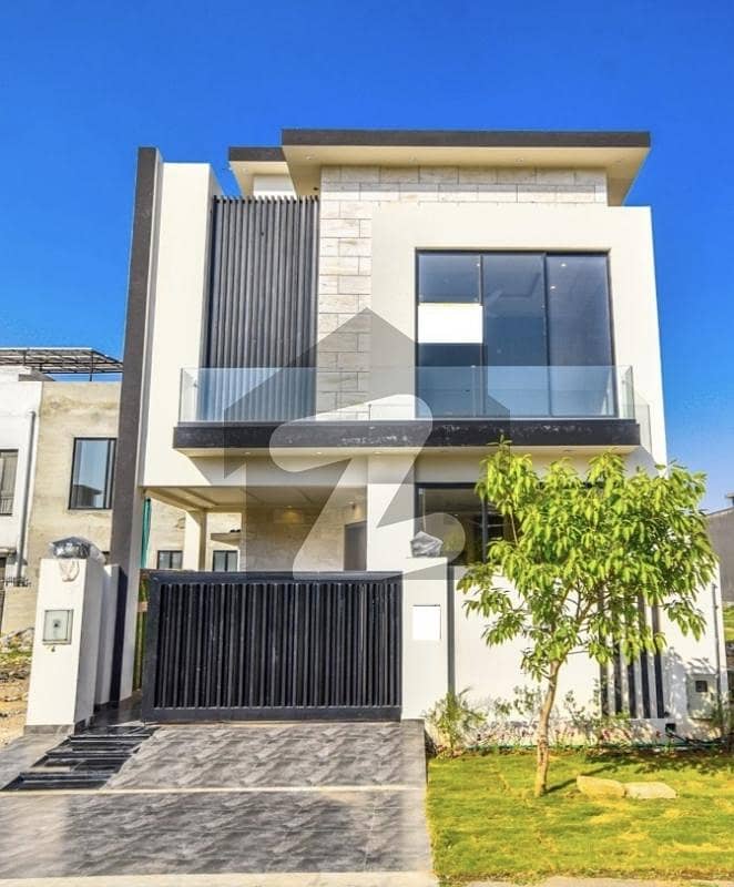 Modern Design Luxury House Modern Design Luxury House