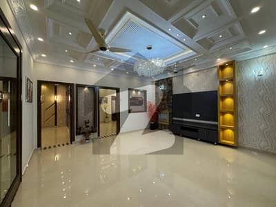 10 MARLA BEAUTIFUL FULL HOUSE FOR RENT. 10 MARLA BEAUTIFUL FULL HOUSE FOR RENT.