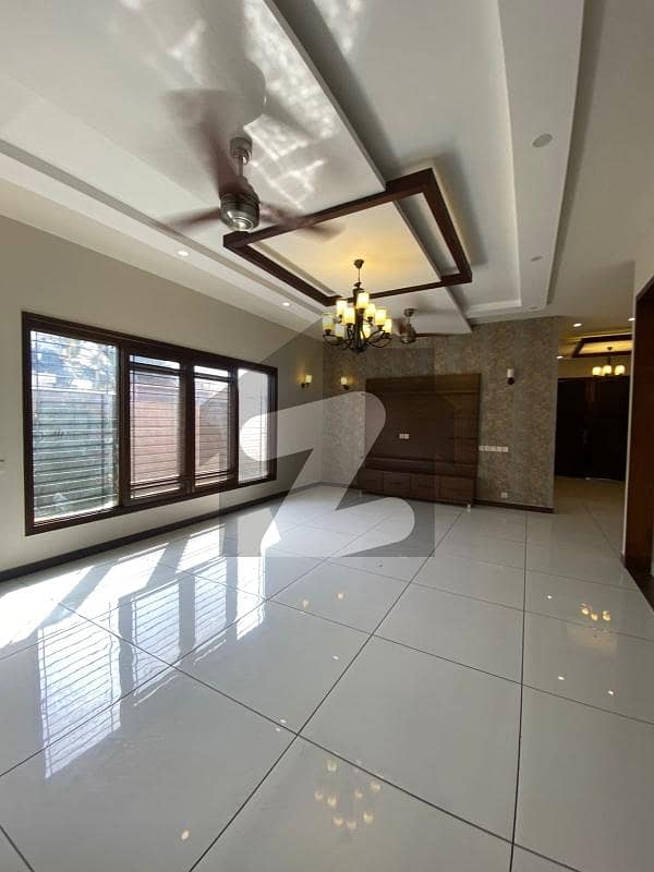 Proper Two Units House PH 6 Proper Two Units House PH 6