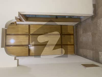 10 Marla House's Upper Portion For Rent