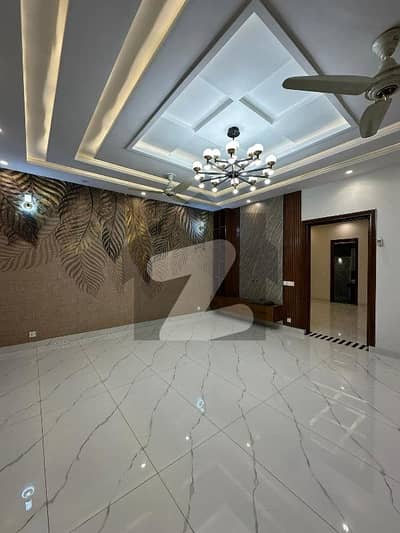 10 MARLA BEAUTIFUL FULL HOUSE FOR RENT. 10 MARLA BEAUTIFUL FULL HOUSE FOR RENT.