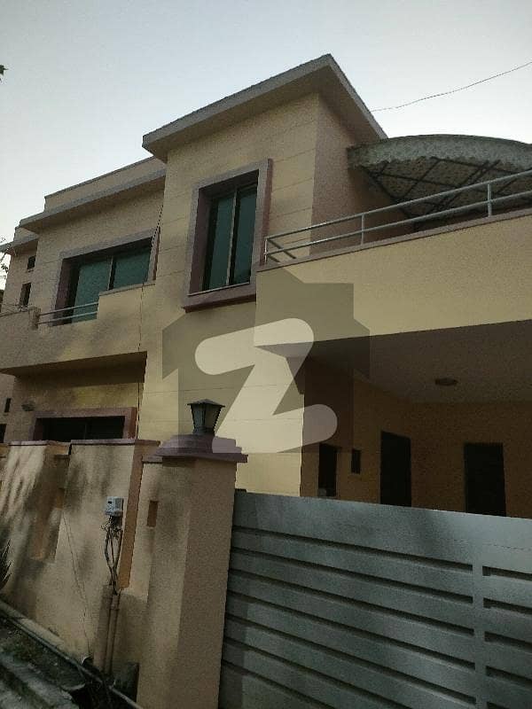 عسکری 14 راولپنڈی میں 3 کمروں کا 9 مرلہ مکان 5.25 کروڑ میں برائے فروخت۔ عسکری 14 راولپنڈی میں 3 کمروں کا 9 مرلہ مکان 5.25 کروڑ میں برائے فروخت۔