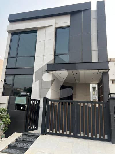 5 MARLA MODERN HOUSE FOR SALE IN TOWN 5 MARLA MODERN HOUSE FOR SALE IN TOWN