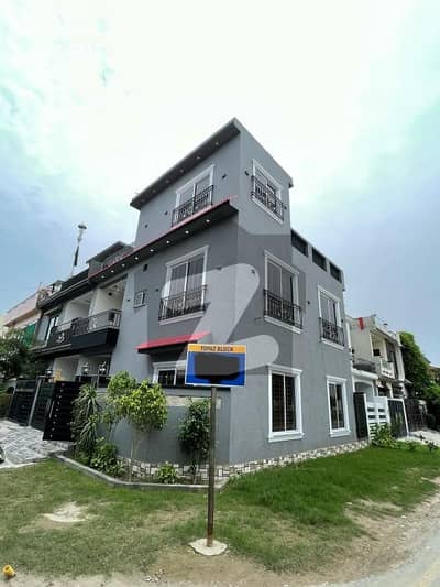 پارک ویو سٹی ۔ ٹوپز بلاک پارک ویو سٹی,لاہور میں 5 کمروں کا 5 مرلہ مکان 2.4 کروڑ میں برائے فروخت۔ پارک ویو سٹی ۔ ٹوپز بلاک پارک ویو سٹی,لاہور میں 5 کمروں کا 5 مرلہ مکان 2.4 کروڑ میں برائے فروخت۔