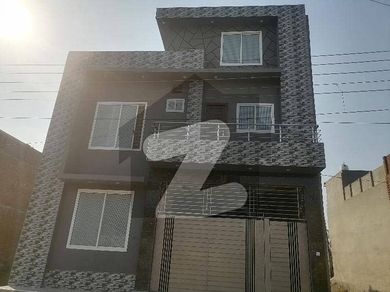 Green Town House Sized 5 Marla Is Available Green Town House Sized 5 Marla Is Available