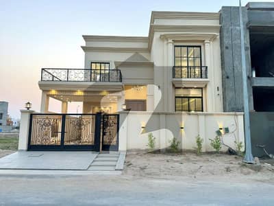 ڈی ایچ اے فیز 1 ڈی ایچ اے ڈیفینس,ملتان میں 6 کمروں کا 10 مرلہ مکان 2.8 کروڑ میں برائے فروخت۔ ڈی ایچ اے فیز 1 ڈی ایچ اے ڈیفینس,ملتان میں 6 کمروں کا 10 مرلہ مکان 2.8 کروڑ میں برائے فروخت۔