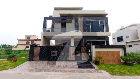 Buy A 10 Marla House For Sale In Formanites Housing Scheme Buy A 10 Marla House For Sale In Formanites Housing Scheme