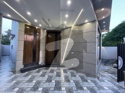 ڈی ایچ اے 11 رہبر فیز 2 ڈی ایچ اے 11 رہبر,لاہور میں 3 کمروں کا 5 مرلہ مکان 2.85 کروڑ میں برائے فروخت۔ ڈی ایچ اے 11 رہبر فیز 2 ڈی ایچ اے 11 رہبر,لاہور میں 3 کمروں کا 5 مرلہ مکان 2.85 کروڑ میں برائے فروخت۔