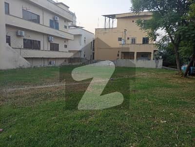 ای ۔ 11/1 ای ۔ 11,اسلام آباد میں 1 کنال رہائشی پلاٹ 10.5 کروڑ میں برائے فروخت۔