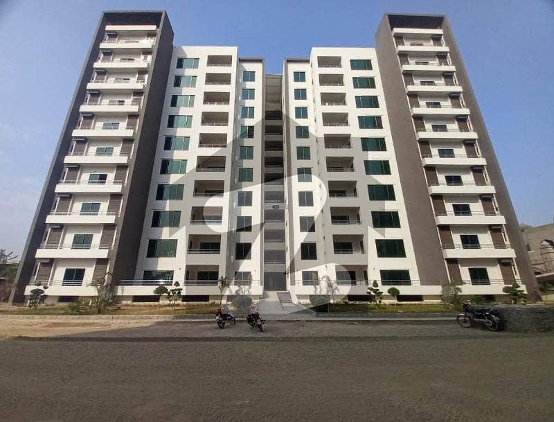 عسکری 10 عسکری,لاہور میں 4 کمروں کا 12 مرلہ فلیٹ 4.65 کروڑ میں برائے فروخت۔ عسکری 10 عسکری,لاہور میں 4 کمروں کا 12 مرلہ فلیٹ 4.65 کروڑ میں برائے فروخت۔