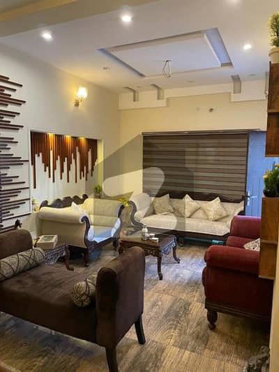 پارک ویو سٹی ۔ ایگزیکٹو بلاک پارک ویو سٹی,لاہور میں 4 کمروں کا 5 مرلہ مکان 2.3 کروڑ میں برائے فروخت۔