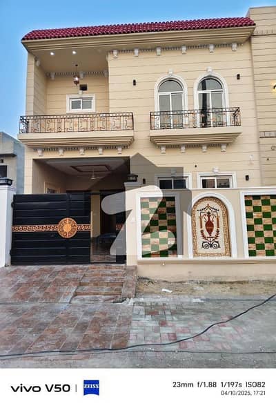 5 MARLA PRIME LOCATION HOUSE AVAILABLE FOR SALE 5 MARLA PRIME LOCATION HOUSE AVAILABLE FOR SALE