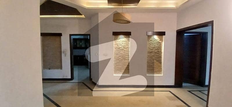 10 Marla Upper Portion Available For Rent In G-13