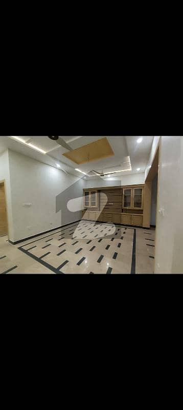 جی ۔ 13 اسلام آباد میں 3 کمروں کا 10 مرلہ بالائی پورشن 99.0 ہزار میں کرایہ پر دستیاب ہے۔ جی ۔ 13 اسلام آباد میں 3 کمروں کا 10 مرلہ بالائی پورشن 99.0 ہزار میں کرایہ پر دستیاب ہے۔