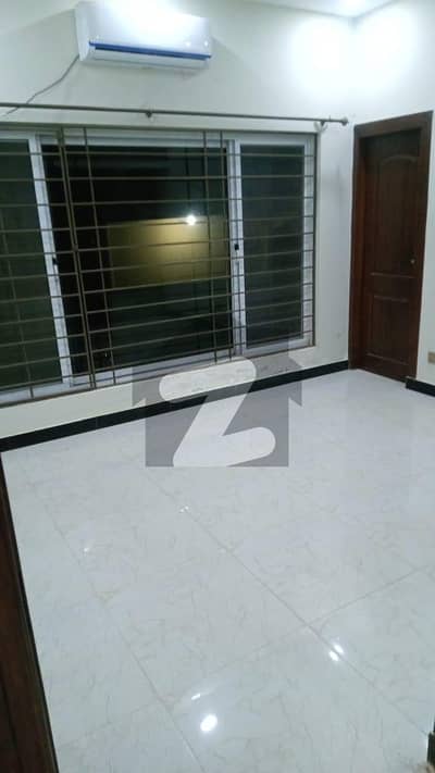 04 Marla upper portion for rent