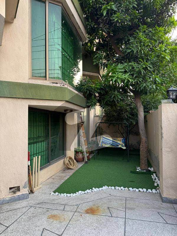 10 MARLA FULL HOUSE FOR SALE 10 MARLA FULL HOUSE FOR SALE