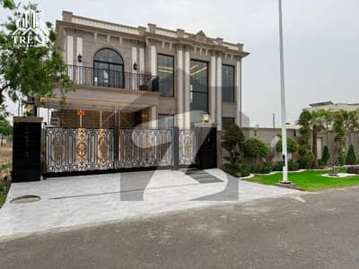 ڈی ایچ اے فیز 7 ڈیفنس (ڈی ایچ اے),لاہور میں 5 کمروں کا 2 کنال مکان 19.95 کروڑ میں برائے فروخت۔