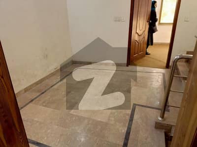 والٹن روڈ لاہور میں 3 کمروں کا 2 مرلہ مکان 50.0 ہزار میں کرایہ پر دستیاب ہے۔