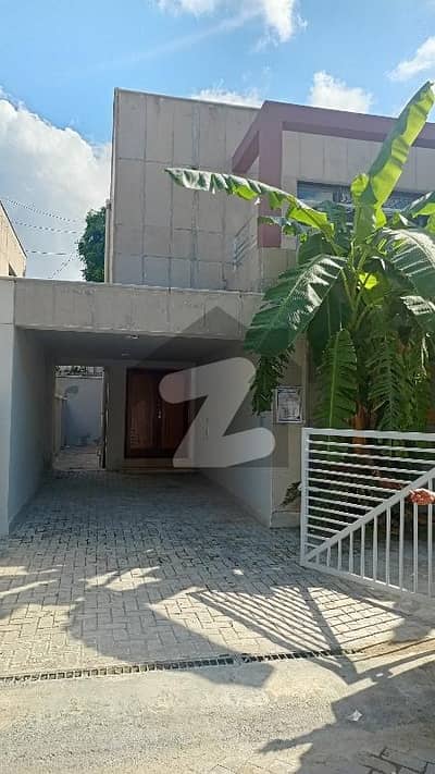 FCC 12 Marla Decent Town House For Residence Is Available On Rent.