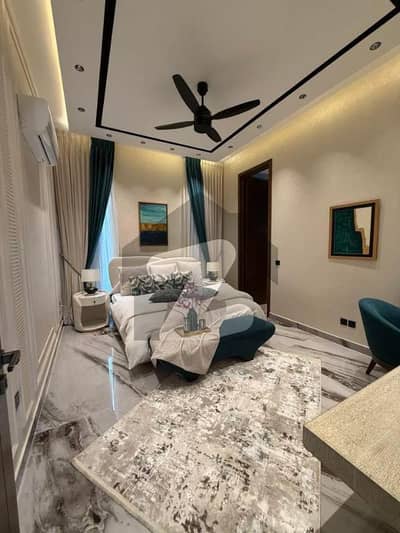 ڈی ایچ اے فیز 6 - بلاک ایچ فیز 6,ڈیفنس (ڈی ایچ اے),لاہور میں 6 کمروں کا 2 کنال مکان 18.99 کروڑ میں برائے فروخت۔