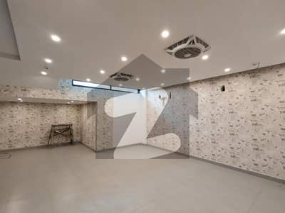 ڈی ایچ اے فیز 4 - بلاک ڈیڈی فیز 4,ڈیفنس (ڈی ایچ اے),لاہور میں 1 کنال عمارت 10.25 کروڑ میں برائے فروخت۔ ڈی ایچ اے فیز 4 - بلاک ڈیڈی فیز 4,ڈیفنس (ڈی ایچ اے),لاہور میں 1 کنال عمارت 10.25 کروڑ میں برائے فروخت۔