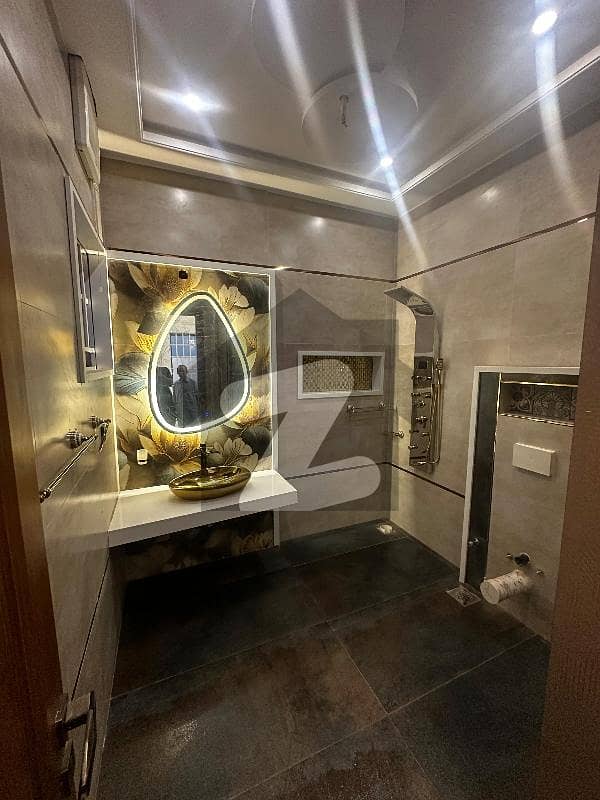 او پی ایف ہاؤسنگ سکیم لاہور میں 7 کمروں کا 16 مرلہ مکان 10.0 کروڑ میں برائے فروخت۔ او پی ایف ہاؤسنگ سکیم لاہور میں 7 کمروں کا 16 مرلہ مکان 10.0 کروڑ میں برائے فروخت۔