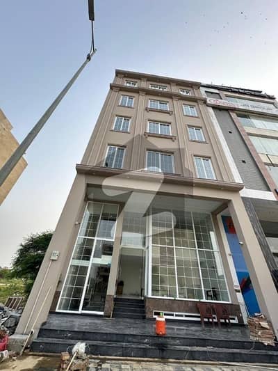 4 MARLA COMMERCIAL BUILDING IS AVAILABLE IN DHA TOP LOCATION FOR COMMERCIAL PURPOSE. (Rental Income 4.50)
