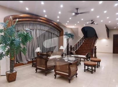 ڈی ایچ اے فیز 8 - زون اے ڈی ایچ اے فیز 8,ڈی ایچ اے ڈیفینس,کراچی میں 6 کمروں کا 2 کنال مکان 9.0 لاکھ میں کرایہ پر دستیاب ہے۔ ڈی ایچ اے فیز 8 - زون اے ڈی ایچ اے فیز 8,ڈی ایچ اے ڈیفینس,کراچی میں 6 کمروں کا 2 کنال مکان 9.0 لاکھ میں کرایہ پر دستیاب ہے۔