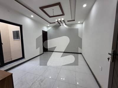 پائن گارڈن جڑانوالہ روڈ,فیصل آباد میں 3 کمروں کا 4 مرلہ مکان 1.3 کروڑ میں برائے فروخت۔ پائن گارڈن جڑانوالہ روڈ,فیصل آباد میں 3 کمروں کا 4 مرلہ مکان 1.3 کروڑ میں برائے فروخت۔