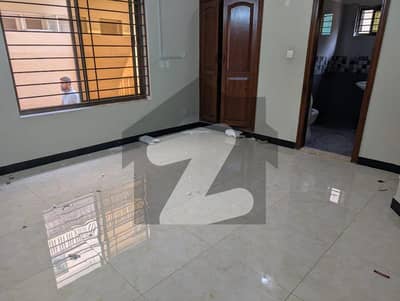 ایف ۔ 11 اسلام آباد میں 11 کمروں کا 1 کنال مکان 7.5 لاکھ میں کرایہ پر دستیاب ہے۔