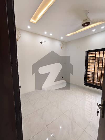 اتحاد ٹاؤن فیز ١ اتحاد ٹاؤن,رائیونڈ روڈ,لاہور میں 3 کمروں کا 5 مرلہ مکان 2.6 کروڑ میں برائے فروخت۔ اتحاد ٹاؤن فیز ١ اتحاد ٹاؤن,رائیونڈ روڈ,لاہور میں 3 کمروں کا 5 مرلہ مکان 2.6 کروڑ میں برائے فروخت۔