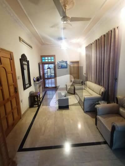 10 Marla Corner House's Portion For Rent