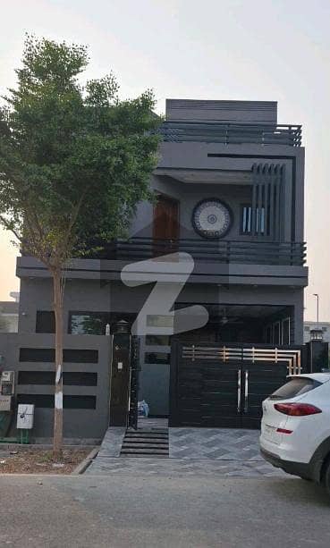 رئیل پام سٹی ایمن آباد موڑ,گوجرانوالہ میں 4 کمروں کا 5 مرلہ مکان 2.1 کروڑ میں برائے فروخت۔ رئیل پام سٹی ایمن آباد موڑ,گوجرانوالہ میں 4 کمروں کا 5 مرلہ مکان 2.1 کروڑ میں برائے فروخت۔